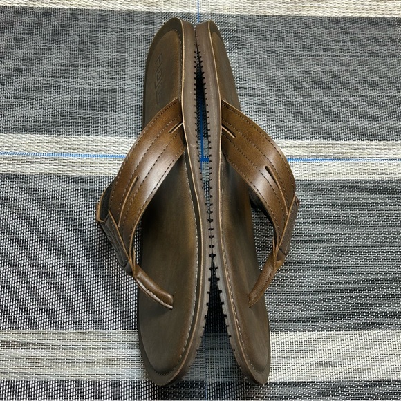 Flojos Men’s Thong Slip On Comfort Slippers Flip-Flop Size 12M - Picture 8 of 17